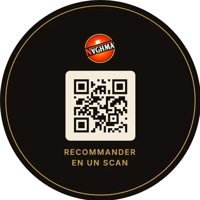 Sticker rond Naghma Café : « Recommander en un scan » et QR WhatsApp